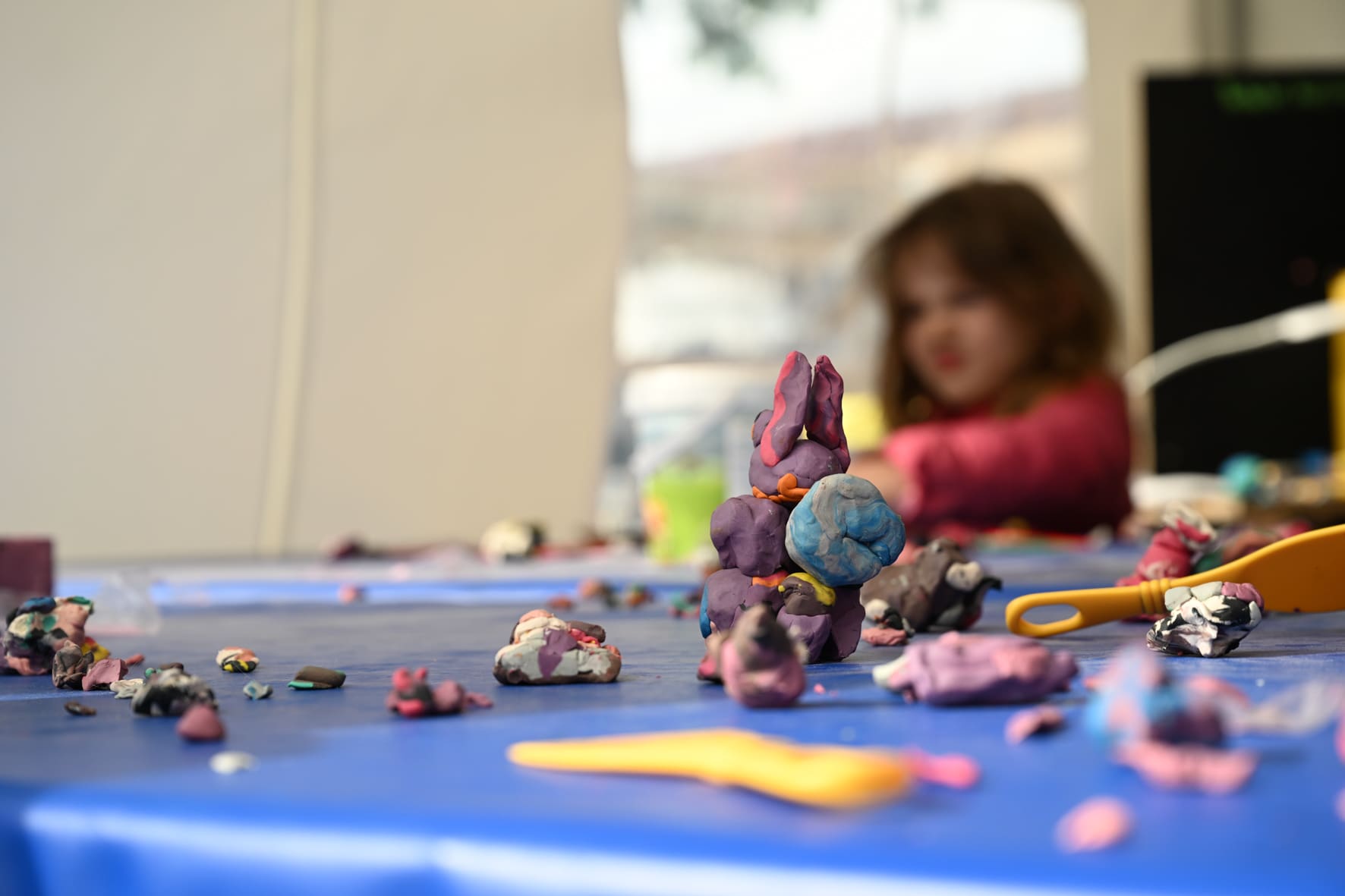 Bunte Knetfiguren