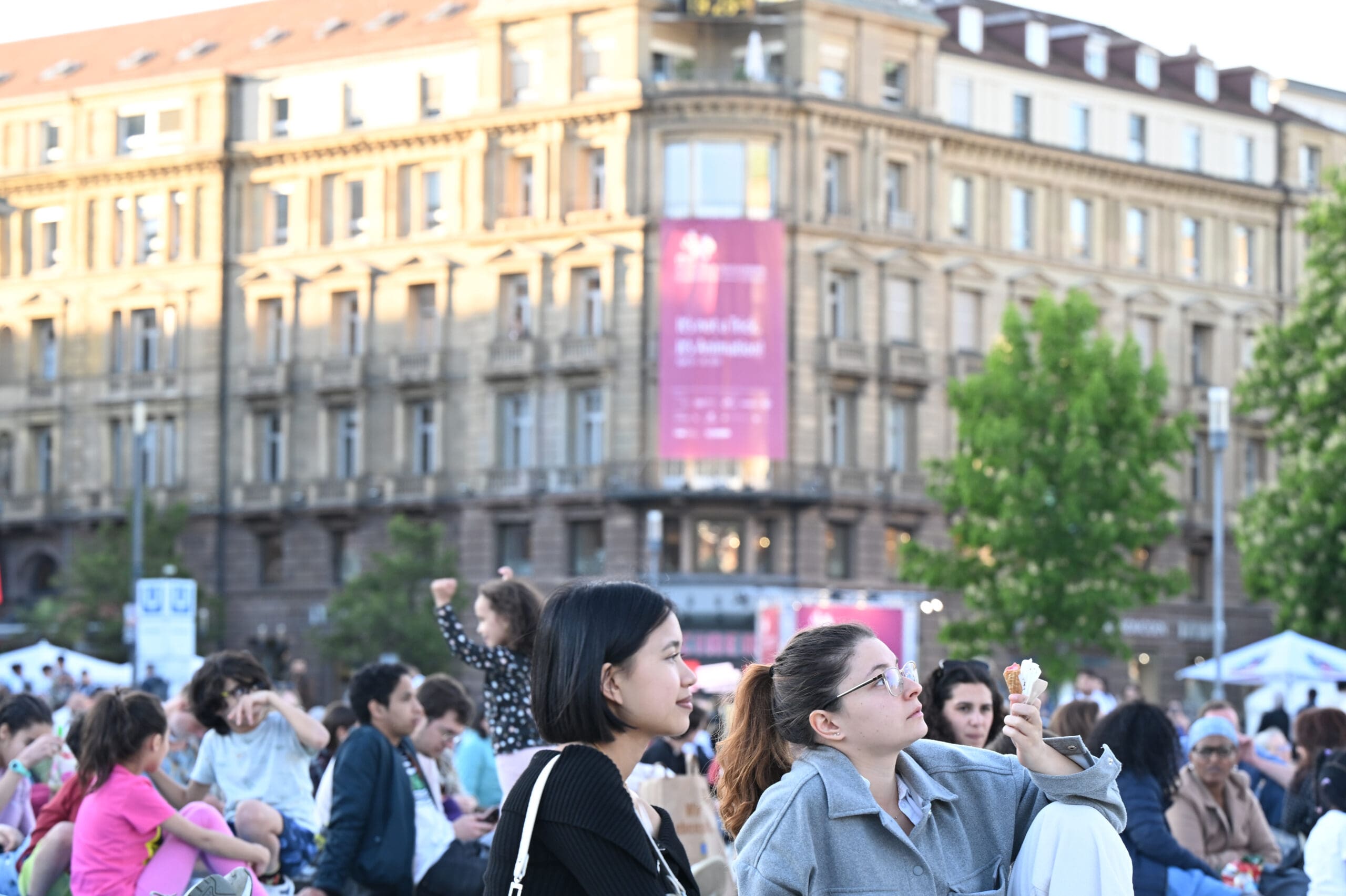 Schlossplatz Menschen